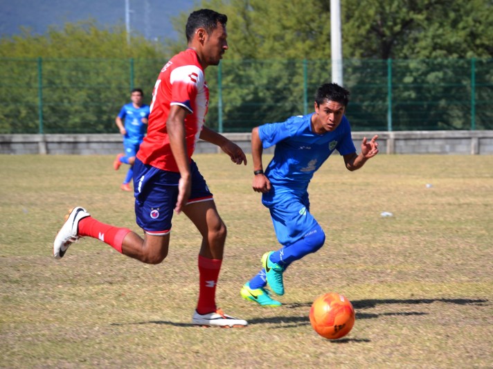 FOTO UNO2 VINO DE ATRÁS
